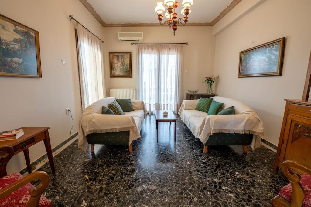 Nima'S House, Traditional Flat With Lake View Aitoliko Exterior foto